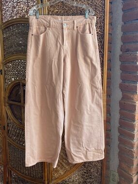 Old Navy Women’s Light Peach High-Rise Wide Leg Jeans Size 10 Great Condition